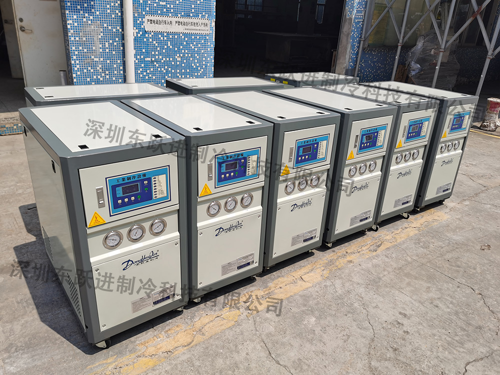 定制水冷式工业冷水机实拍
